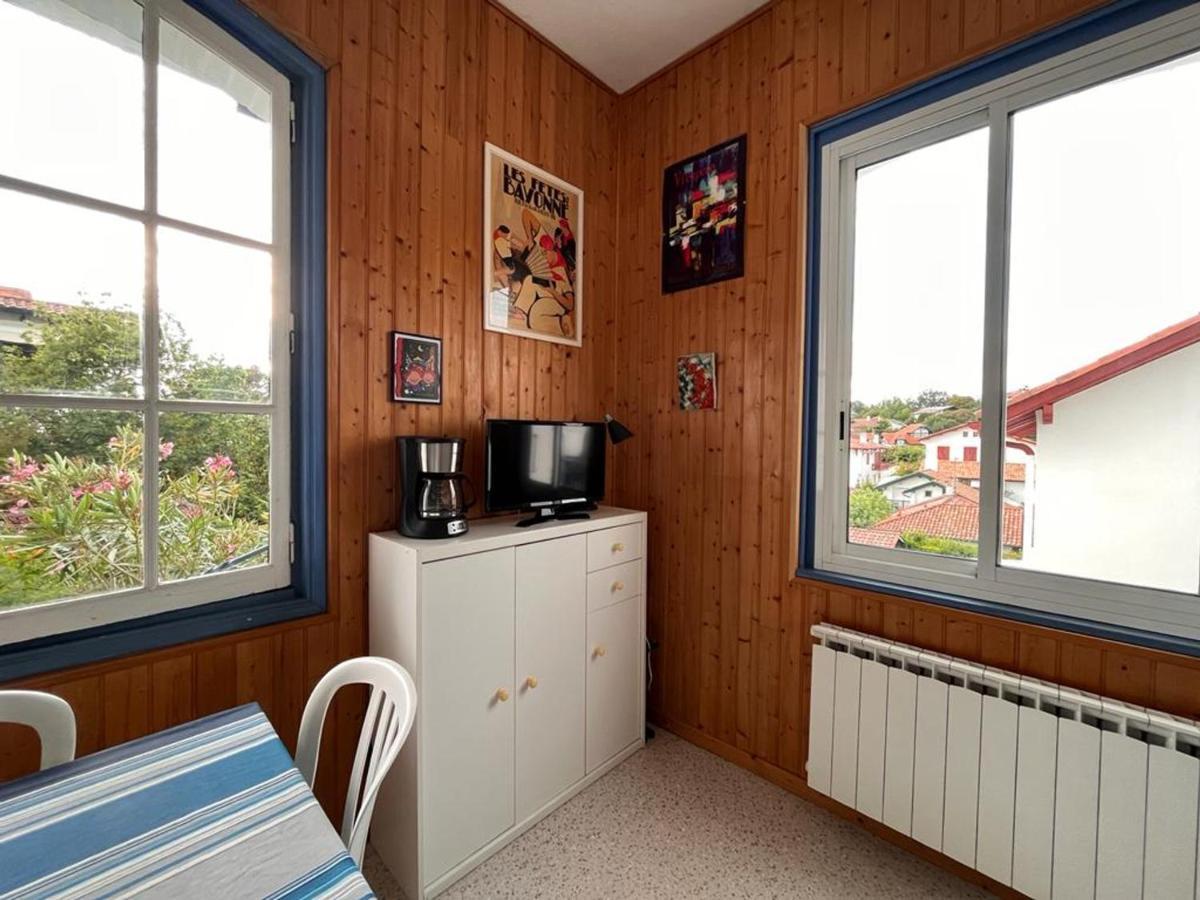 Appartement Calme Proche Plage Avec Parking Gratuit A Saint-Jean-De-Luz - Fr-1-239-804 Экстерьер фото