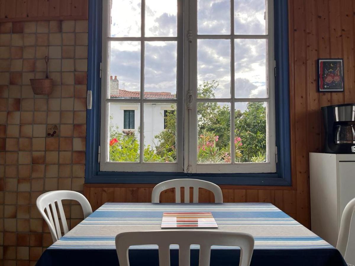 Appartement Calme Proche Plage Avec Parking Gratuit A Saint-Jean-De-Luz - Fr-1-239-804 Экстерьер фото